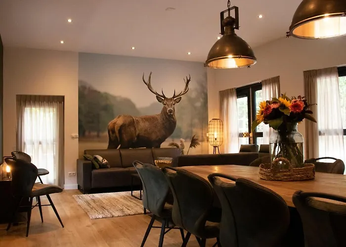 Woudstee 피어하우튼